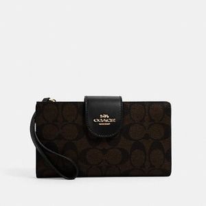 COACH TECH WALLET IN COLOR BLOCK SIGNATURE CANVAS